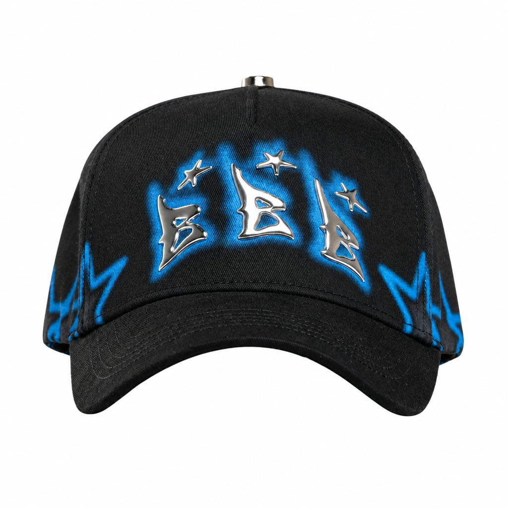 Gorra con encuadre uniforme y fondo blanco